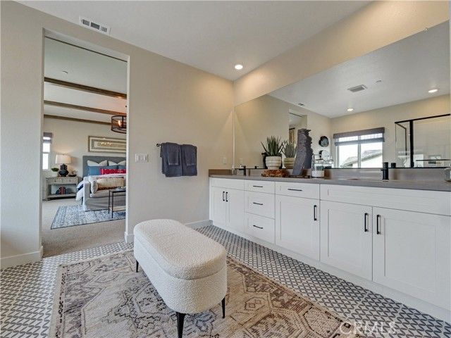 17160 Kent Street, Hesperia, CA 92345