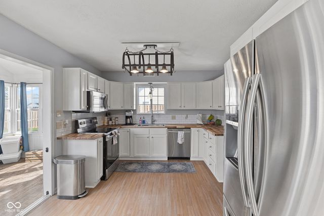 10771 Morristown Court, Carmel, IN 46032