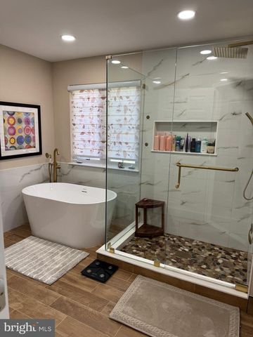 873 S YORK DR, Downingtown, PA 19335