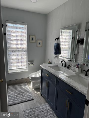 873 S YORK DR, Downingtown, PA 19335