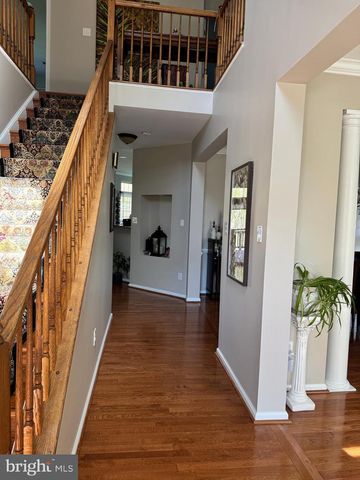 873 S YORK DR, Downingtown, PA 19335