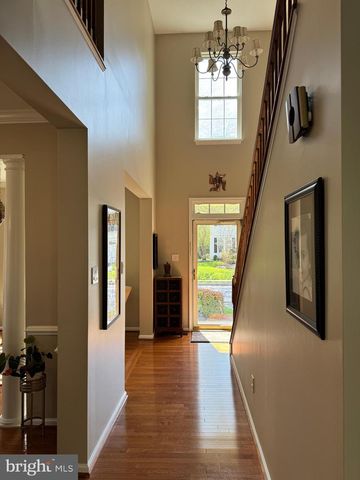 873 S YORK DR, Downingtown, PA 19335