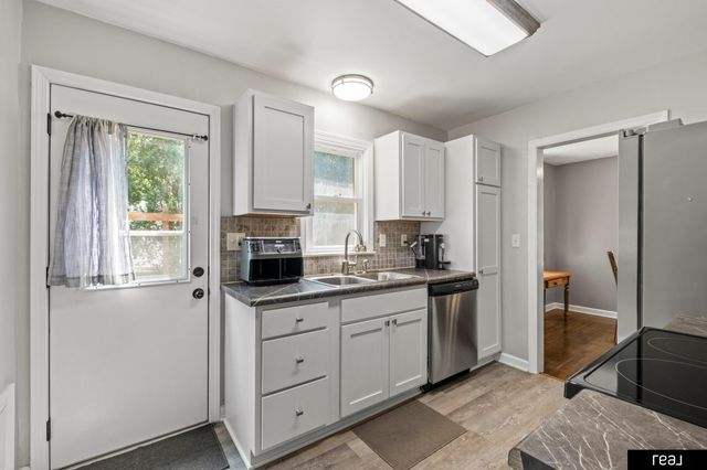1018 3rd Avenue, Plattsmouth, NE 68048