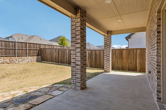 395 Waters Ridge Drive, Lavon, TX 75166