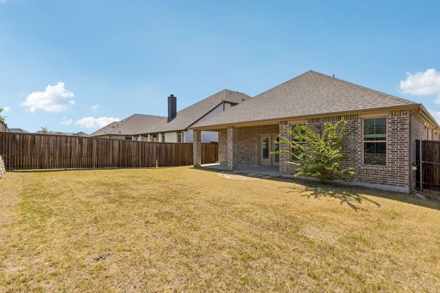 395 Waters Ridge Drive, Lavon, TX 75166