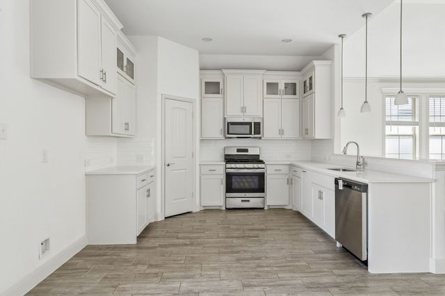 395 Waters Ridge Drive, Lavon, TX 75166