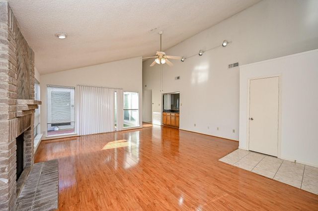 13115 Richmond Avenue, Houston, TX 77082