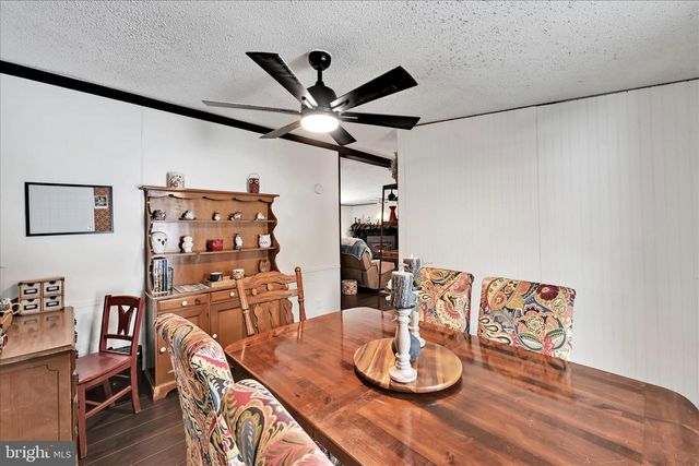 3 SUMMER DR, Elizabethtown, PA 17022