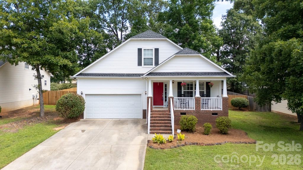 1566 Meadow Glen Lane, Rock Hill, SC 29730