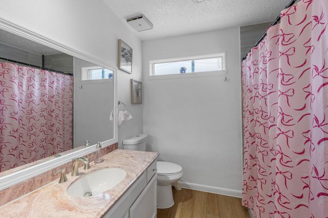 13835 Walnut Hollow Lane, Houston, TX 77082
