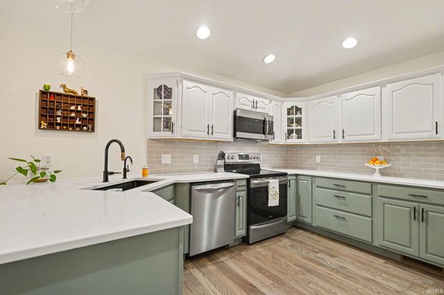 55585 Willowbend Boulevard, Bristol, IN 46507