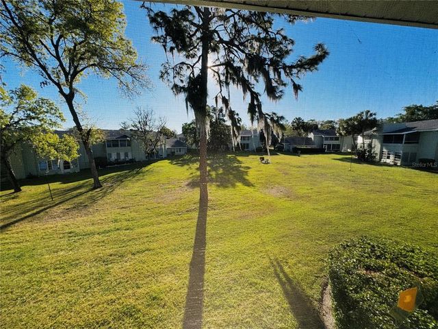584 BAHIA CIRCLE B, Ocala, FL 34472