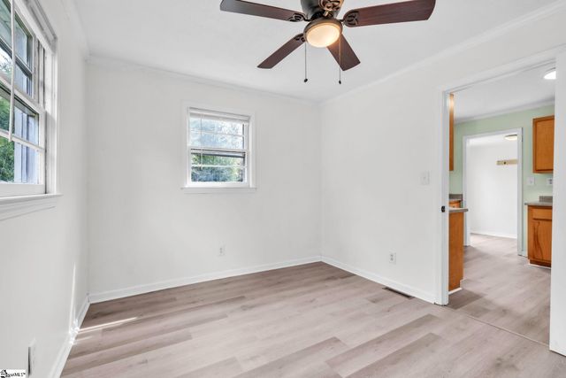 5 Bagwell Avenue, Greenville, SC 29611