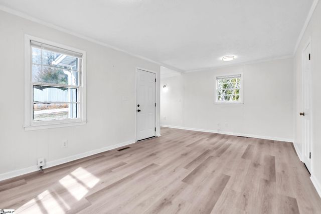 5 Bagwell Avenue, Greenville, SC 29611
