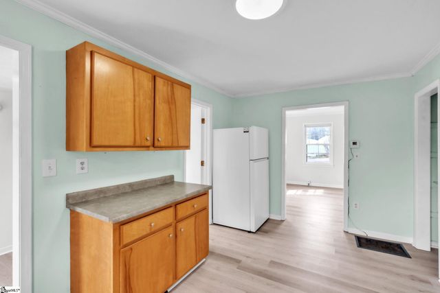 5 Bagwell Avenue, Greenville, SC 29611