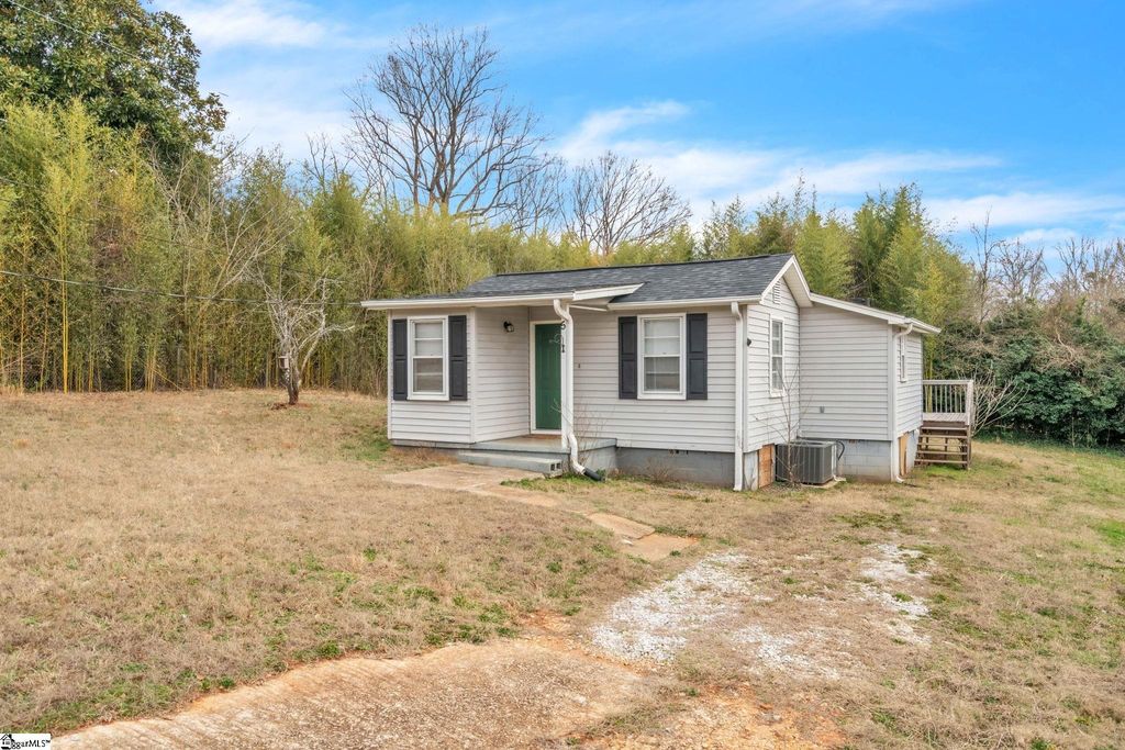 5 Bagwell Avenue, Greenville, SC 29611