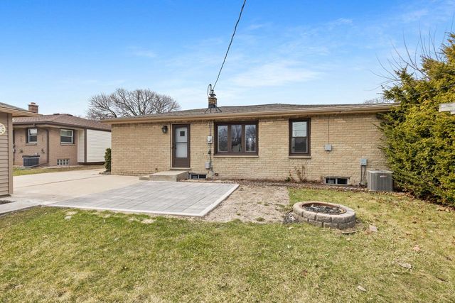 4842 S 26th STREET, Milwaukee, WI 53221