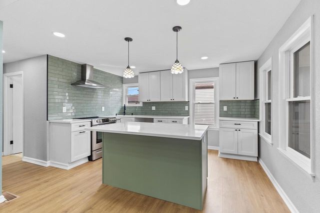 4842 S 26th STREET, Milwaukee, WI 53221