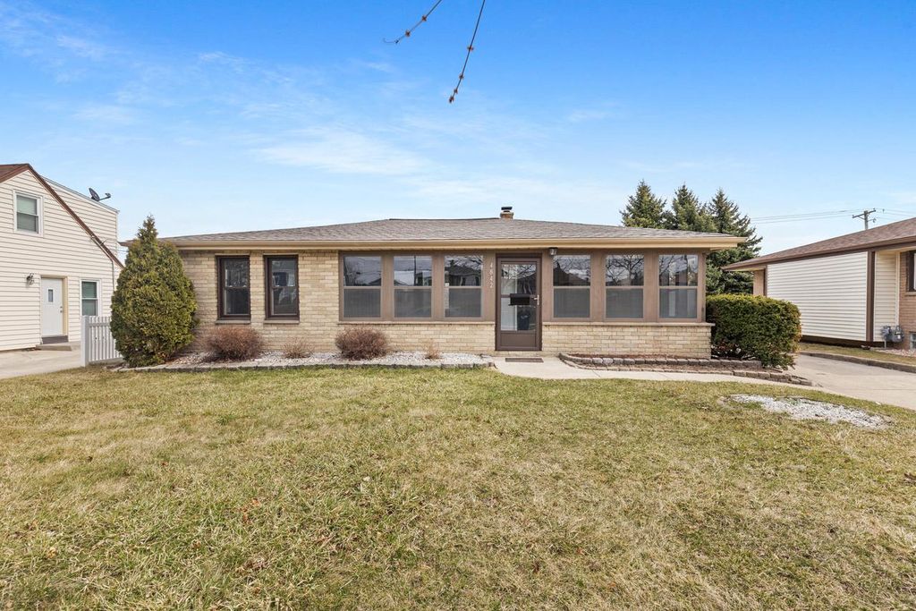 4842 S 26th STREET, Milwaukee, WI 53221