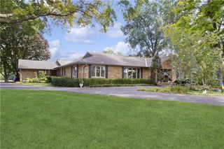 3815 W 63rd Street, Mission Hills, KS 66208