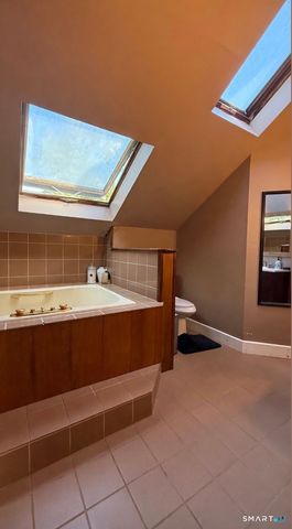 186 Great Neck Road, Waterford, CT 06385