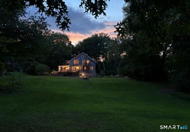 186 Great Neck Road, Waterford, CT 06385