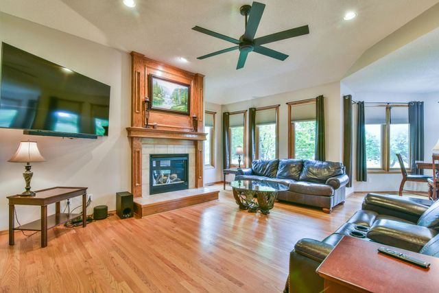 8160 N Hoover, Valley Center, KS 67147