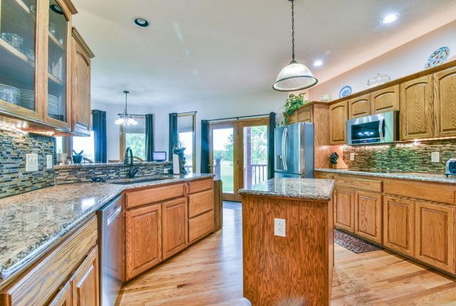 8160 N Hoover, Valley Center, KS 67147