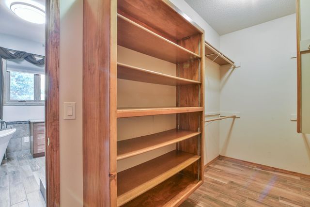 8160 N Hoover, Valley Center, KS 67147