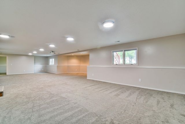 8160 N Hoover, Valley Center, KS 67147