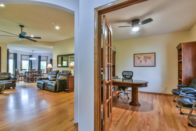 8160 N Hoover, Valley Center, KS 67147