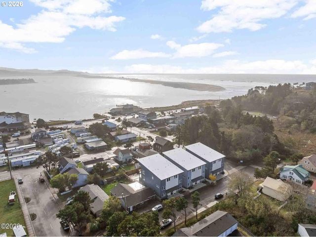 920 Sw 48TH St, Lincoln City, OR 97367