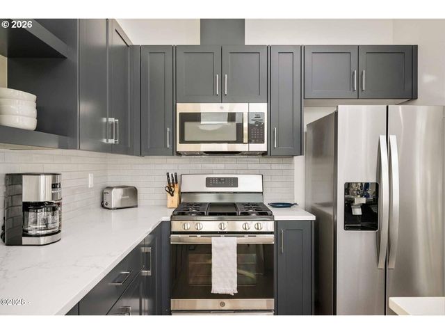 920 Sw 48TH St, Lincoln City, OR 97367