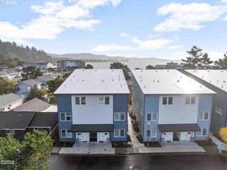 920 Sw 48TH St, Lincoln City, OR 97367
