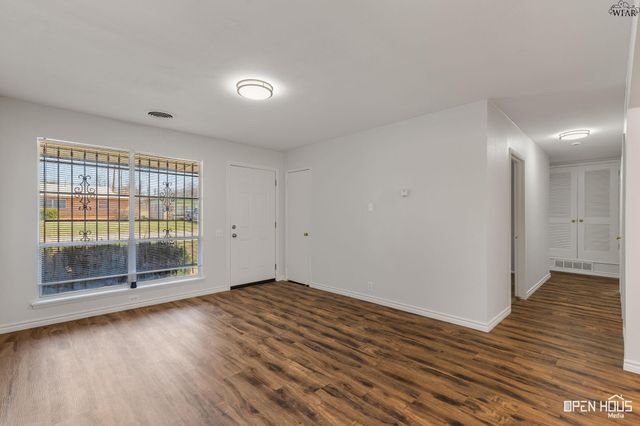 1604 PARKDALE DRIVE, Wichita Falls, TX 76306