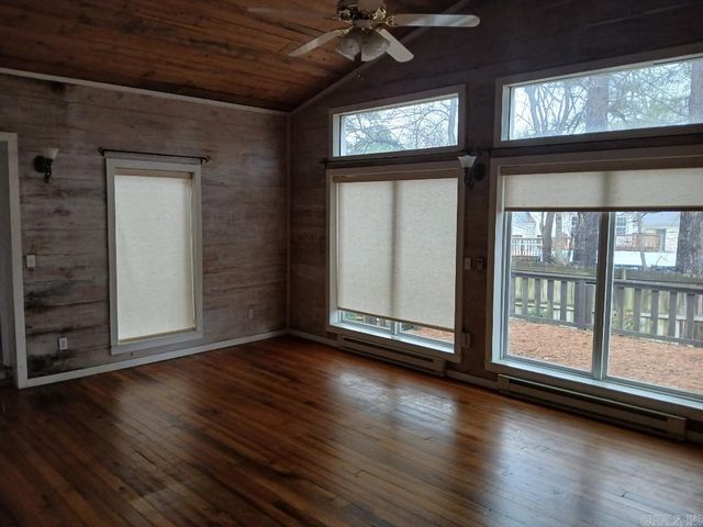 1110 S 11th Street, Paragould, AR 72450