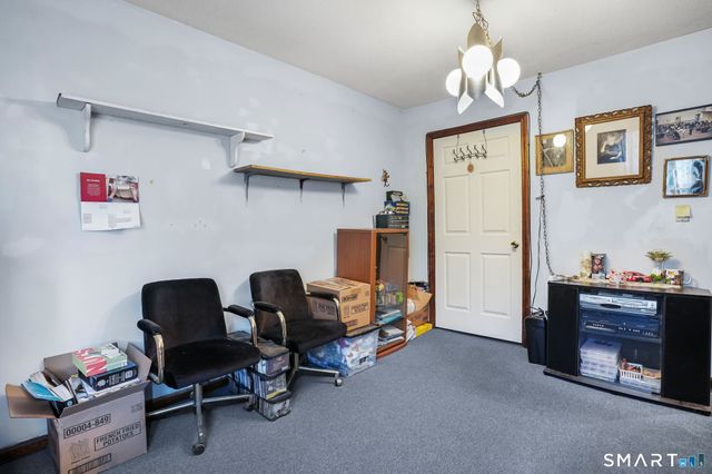 701 Beacon Valley Road APT 25, Naugatuck, CT 06770