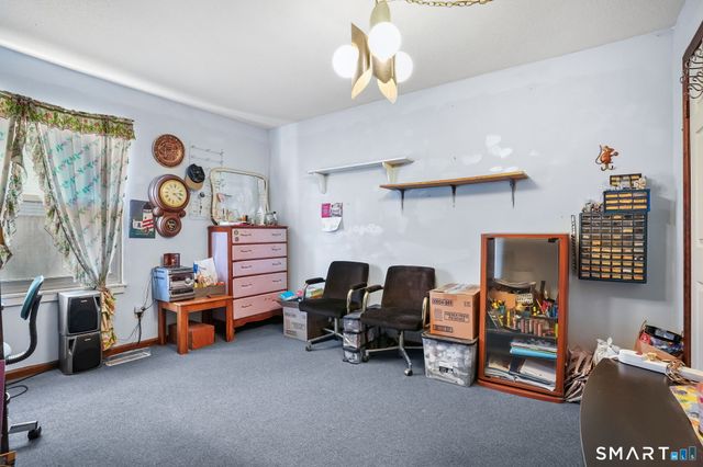 701 Beacon Valley Road APT 25, Naugatuck, CT 06770