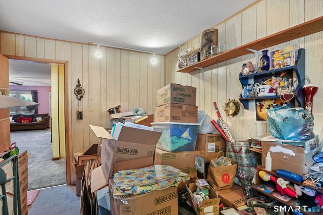 701 Beacon Valley Road APT 25, Naugatuck, CT 06770