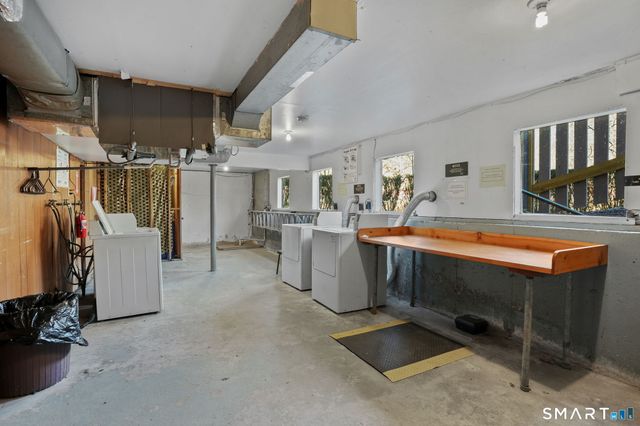 701 Beacon Valley Road APT 25, Naugatuck, CT 06770