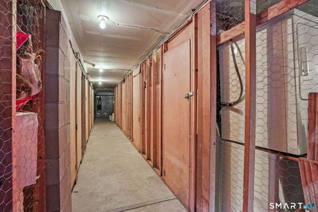 701 Beacon Valley Road APT 25, Naugatuck, CT 06770