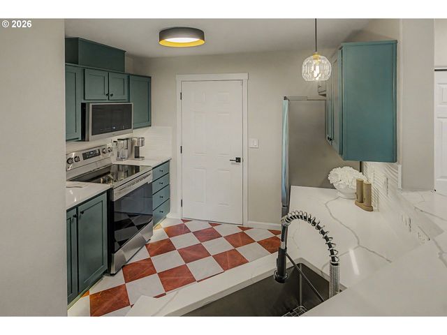 15050 Sw MALLARD Dr 101, Beaverton, OR 97007