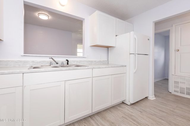 8429 Highway 613, 4, Moss Point, MS 39562