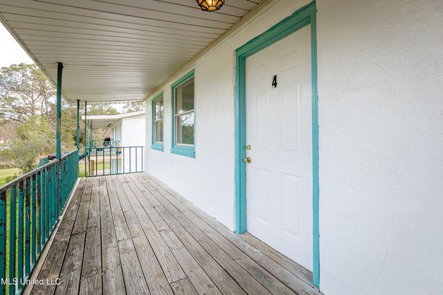 8429 Highway 613, 4, Moss Point, MS 39562
