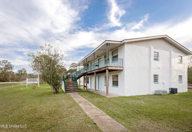 8429 Highway 613, 4, Moss Point, MS 39562