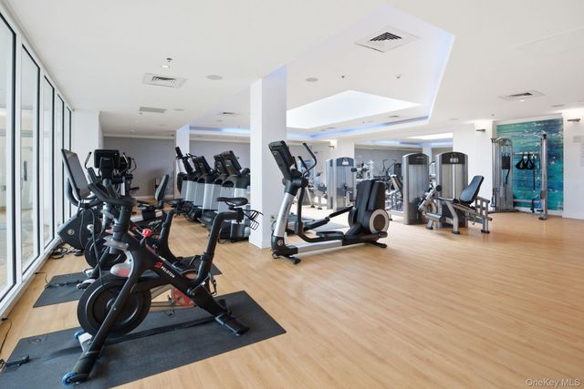 5 Renaissance Square 15C, White Plains, NY 10601