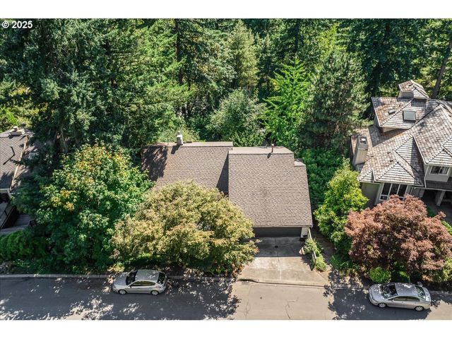 25 BECKET St, Lake Oswego, OR 97035