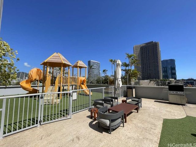 988 Halekauwila Street 1904, Honolulu, HI 96814