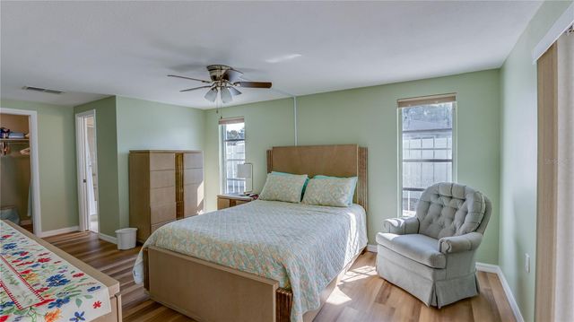 5844 RIDDLE ROAD, Holiday, FL 34690