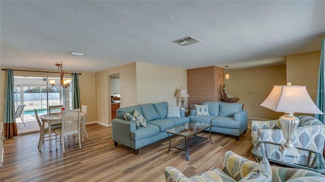 5844 RIDDLE ROAD, Holiday, FL 34690